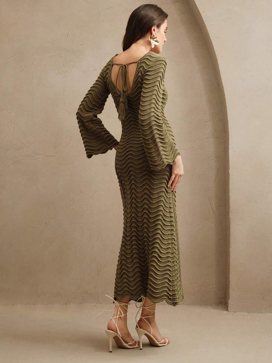 Edith™ | Sculpted Wave Knit Dress