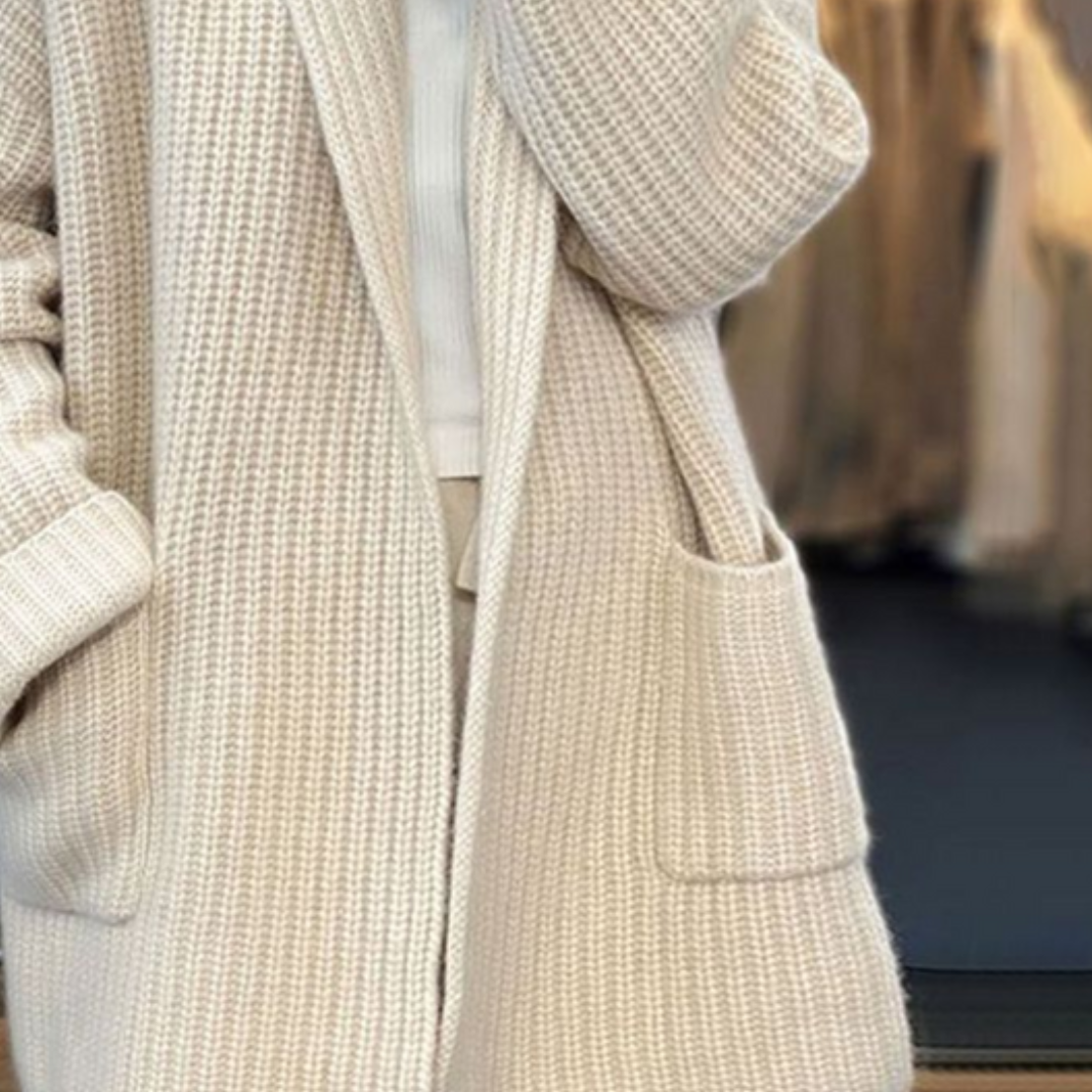 Kiandra – Gestrickte Wollstrickjacke mit Taschen