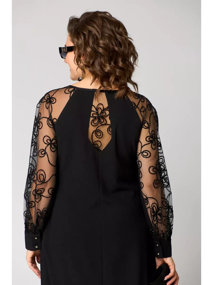 Elegantes schwarzes, Spitzenkleid