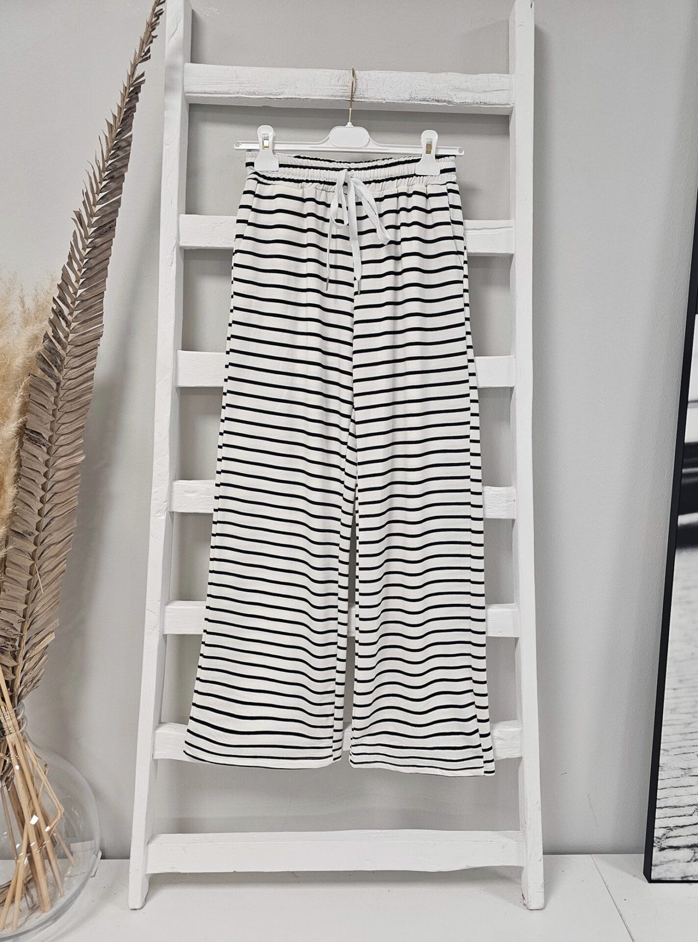 coole Hose RELAXED STRIPES – versch. Farben