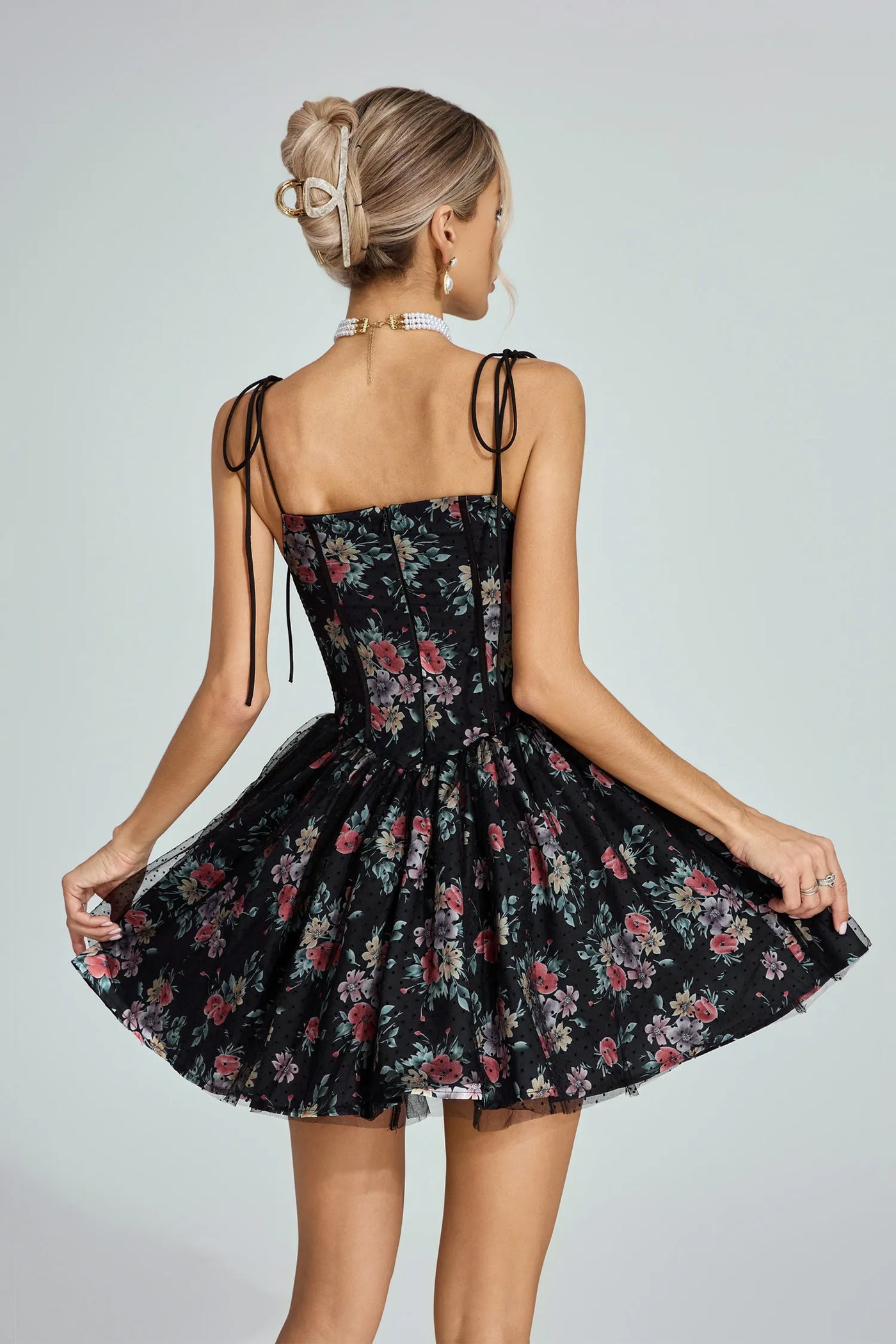 Johnson Black Floral Tüll-Minikleid