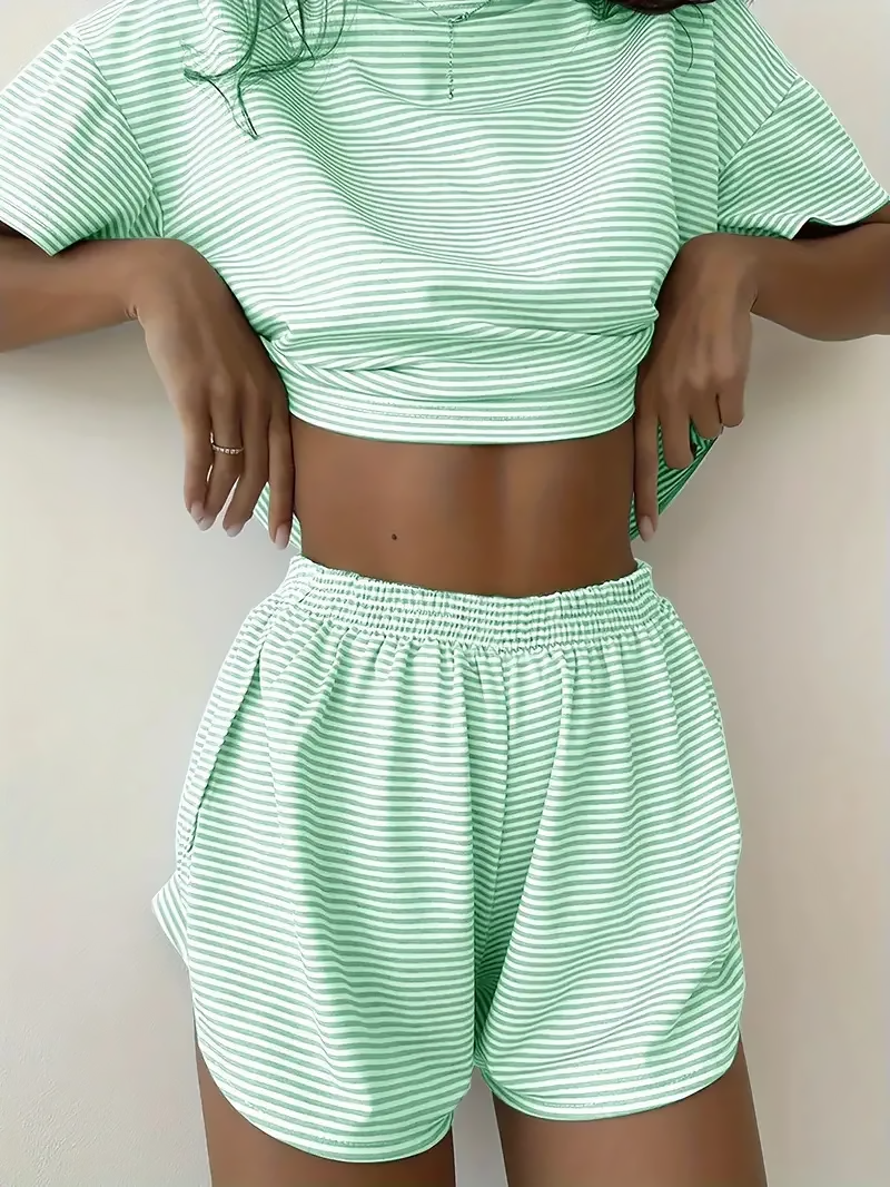 Zweiteiliges Loungewear-Set mit Shorts & Schlitz