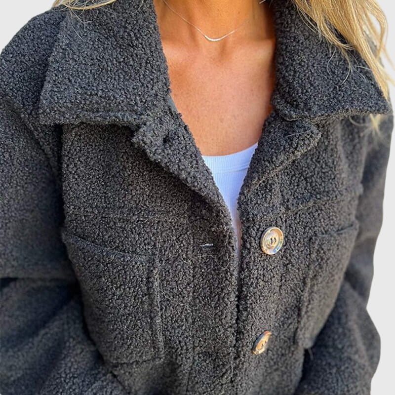 Aria | Cozy-Chic Jacke mit Knöpfen