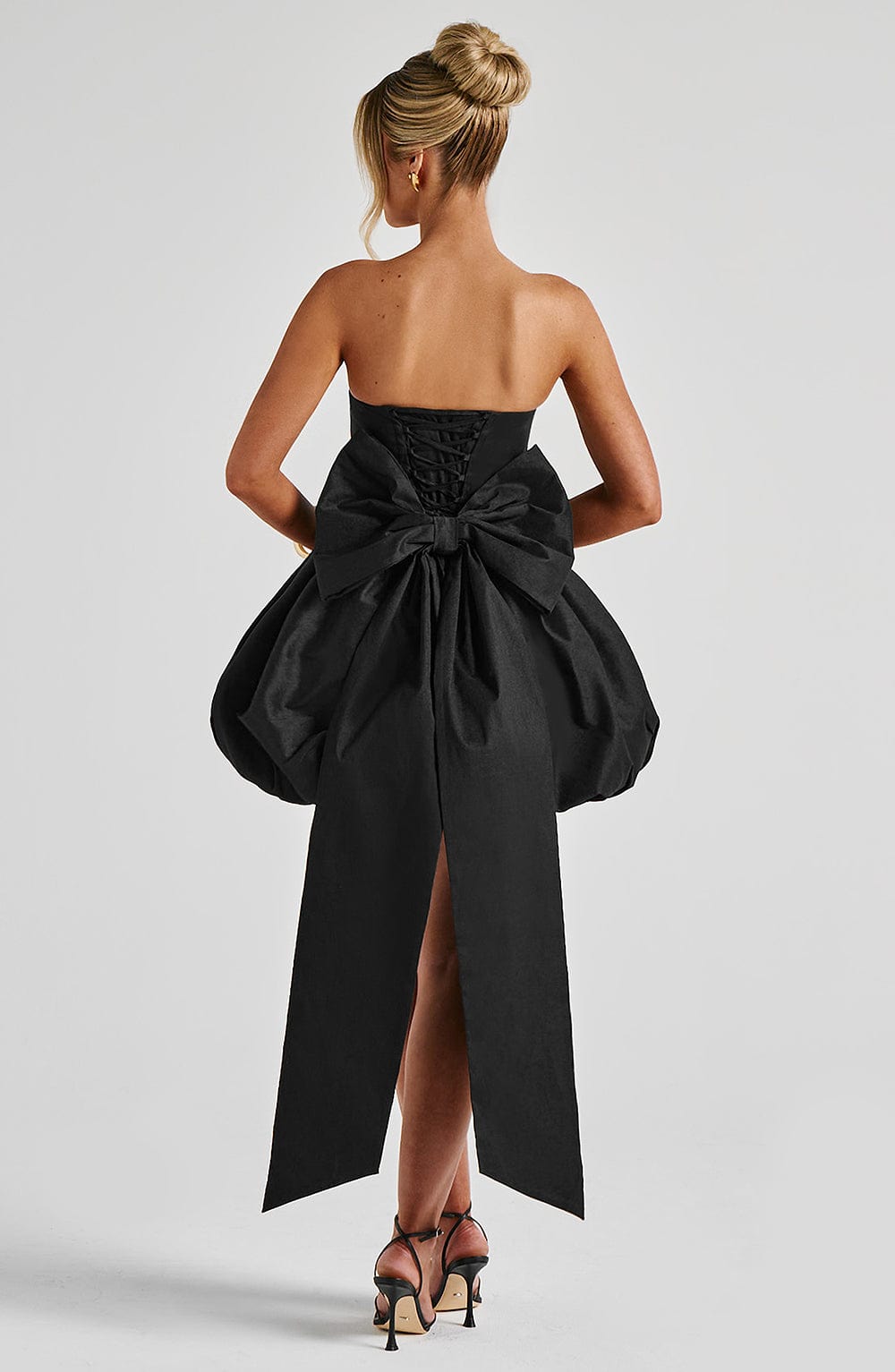 Nerina™ | Bow-Back Bubble Mini Dress