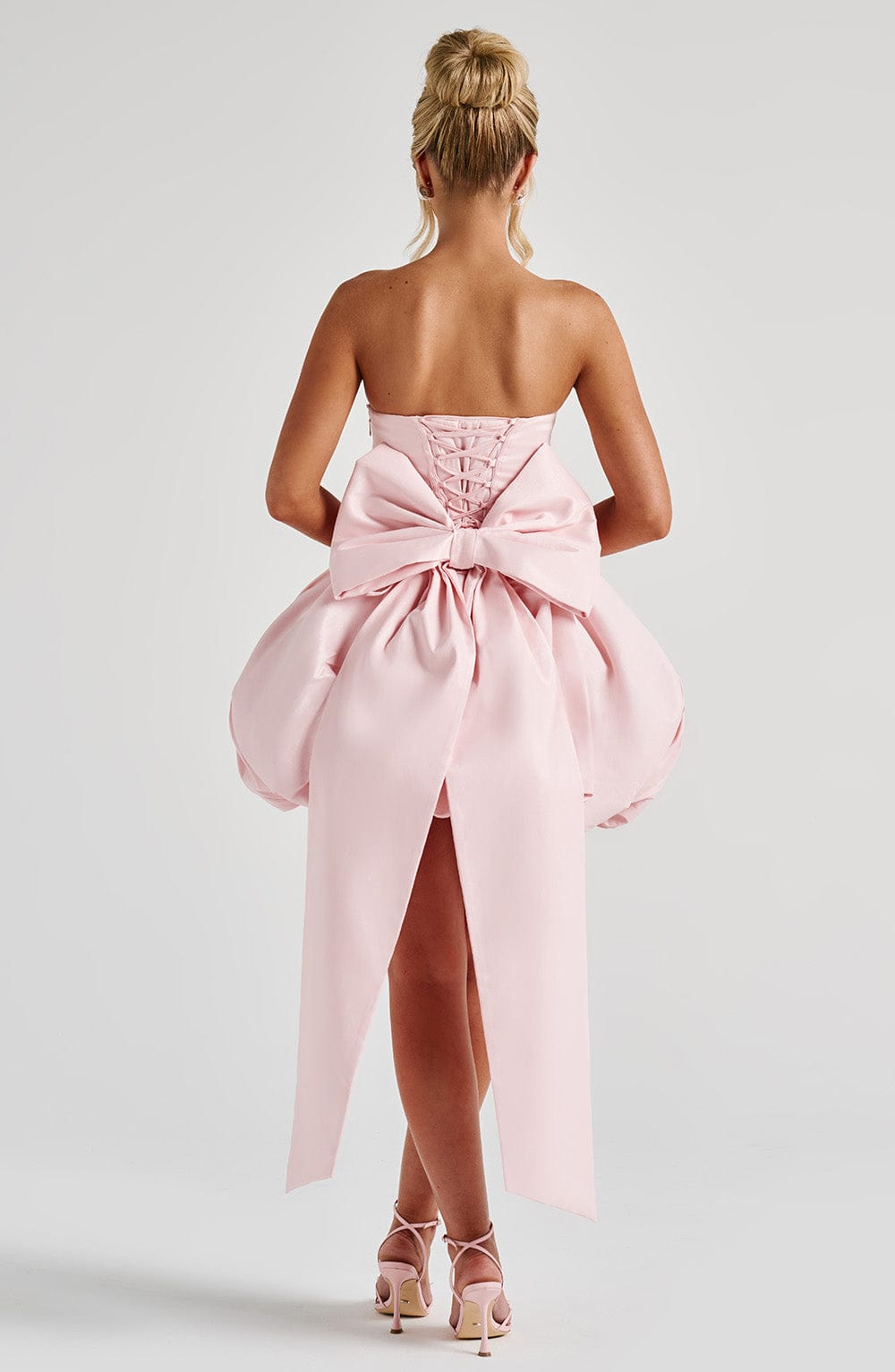 Nerina™ | Bow-Back Bubble Mini Dress