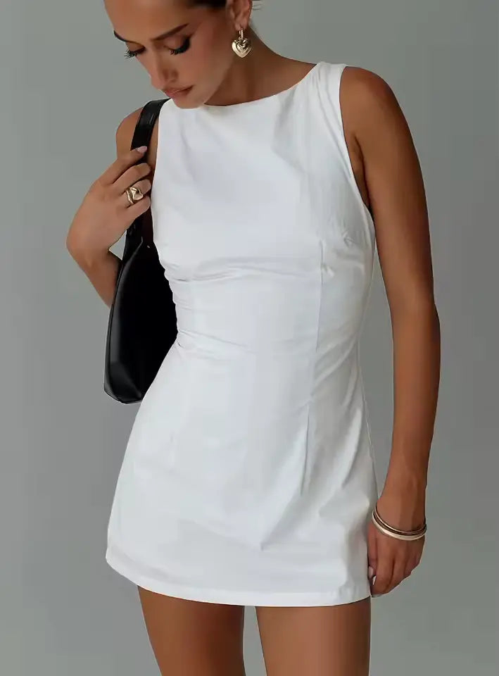 Nina | Zeitlose Eleganz Schwarzes Minikleid – Alle Augen auf dich