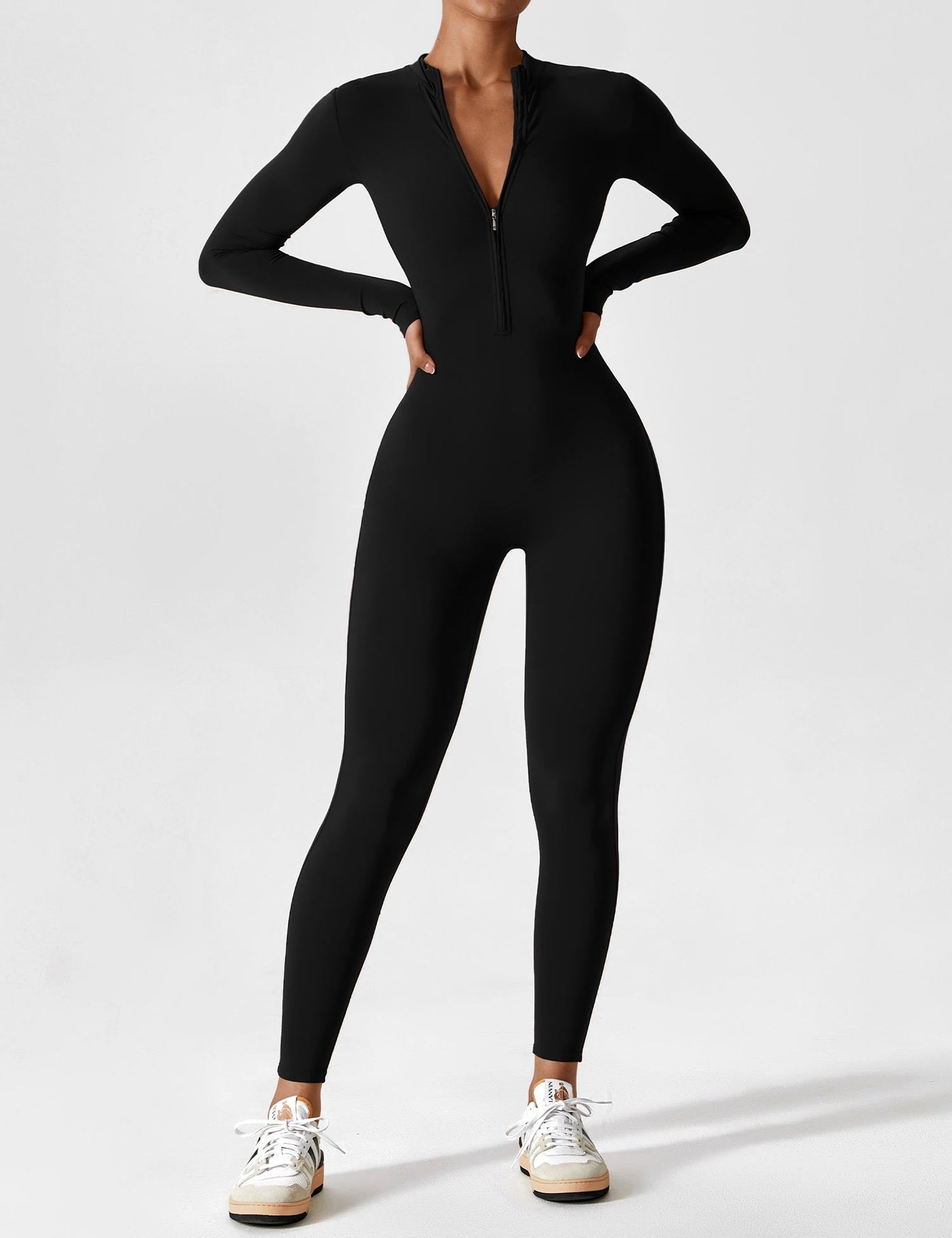 SleekFit Langarm-Jumpsuit mit Reißverschluss