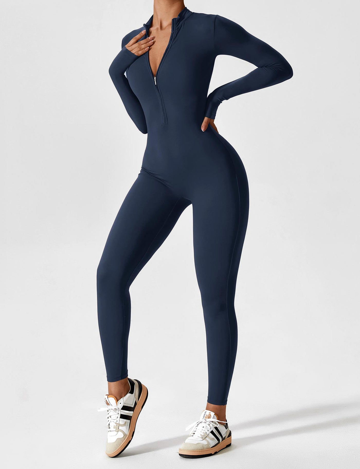 SleekFit Langarm-Jumpsuit mit Reißverschluss